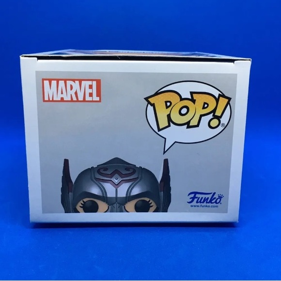 Funko Pop! Thor: Love and Thunder #1041 Mighty Thor - Picture 6 of 6